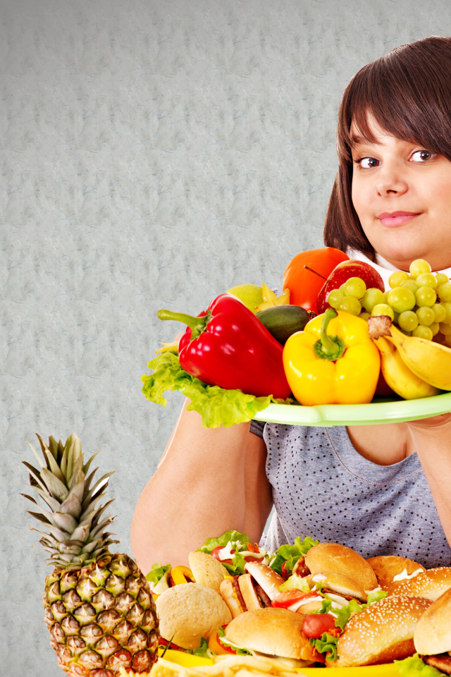 Девушка с фруктами