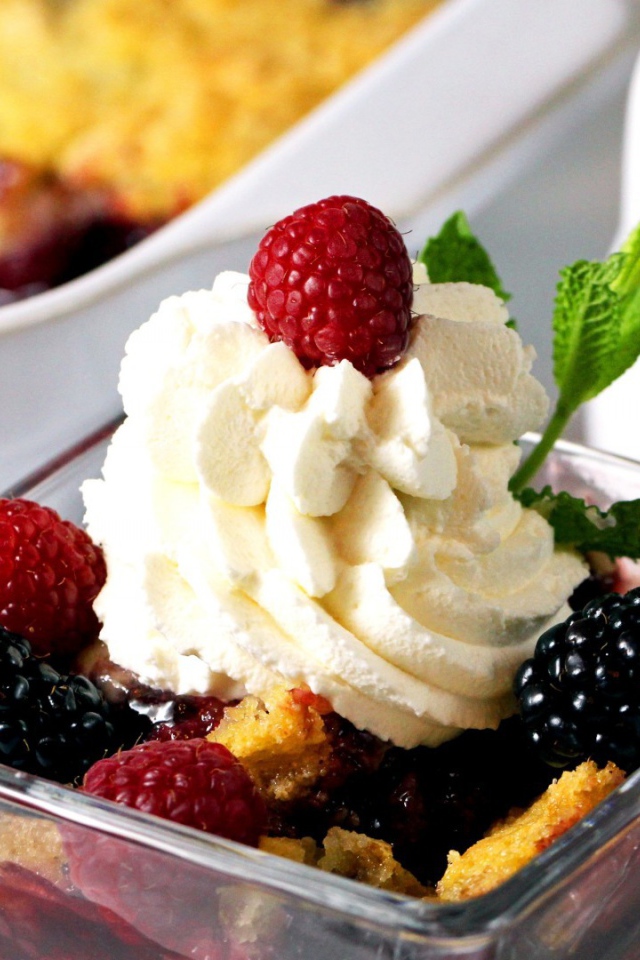 Пирок с ежевикой