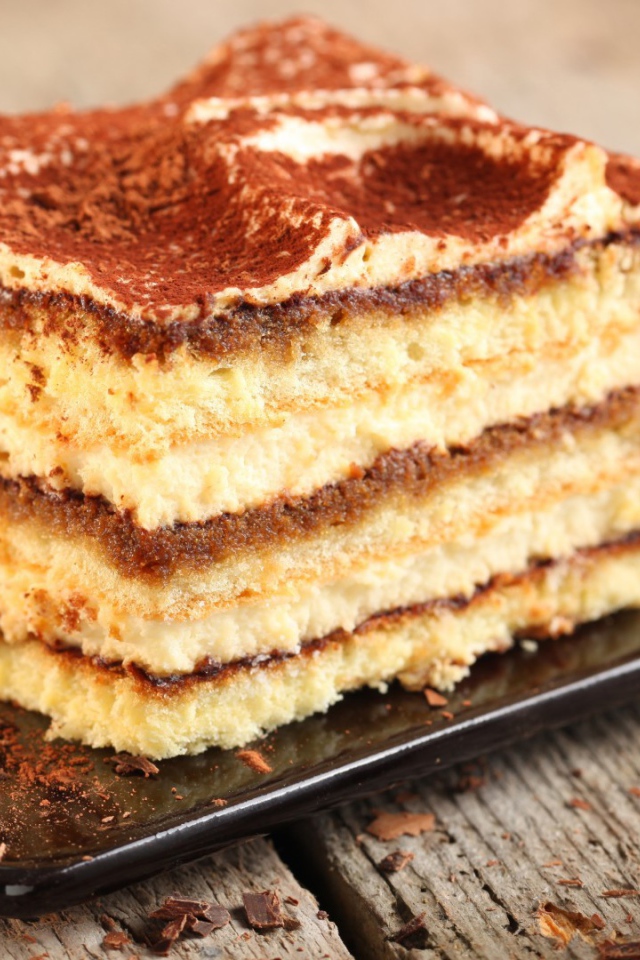 Сдобный торт с кремом