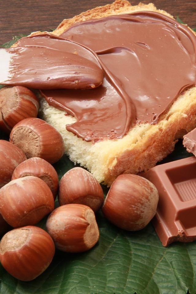 Шоколад с ореховой пастой
