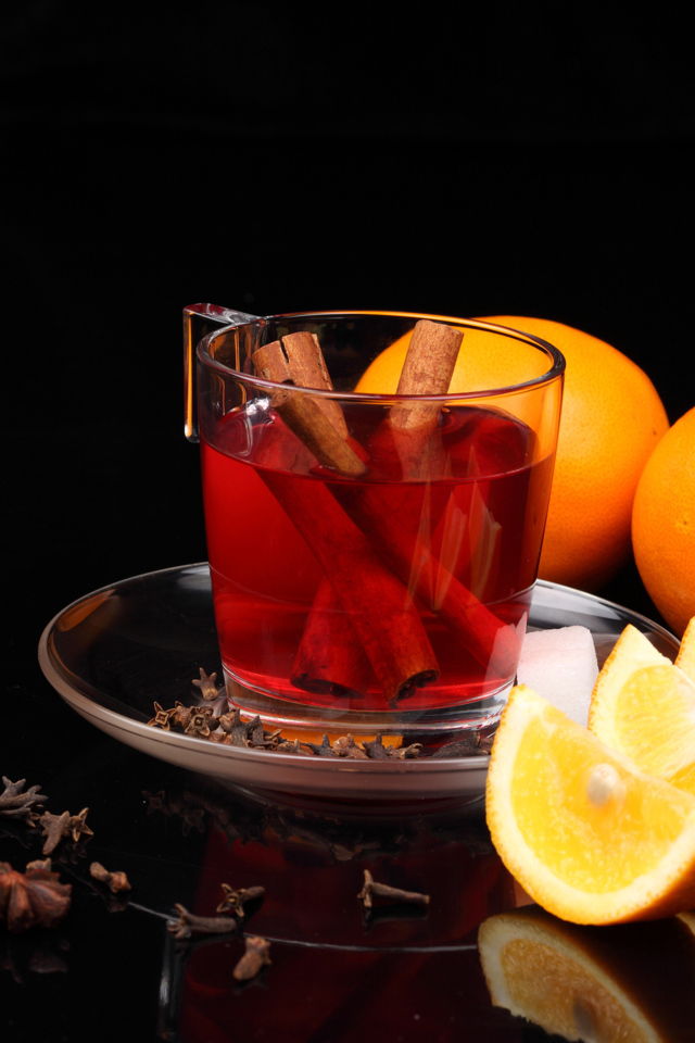 Чашка чая и лимон