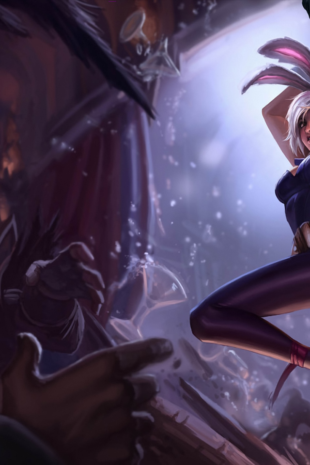 Девушка с большим мечом