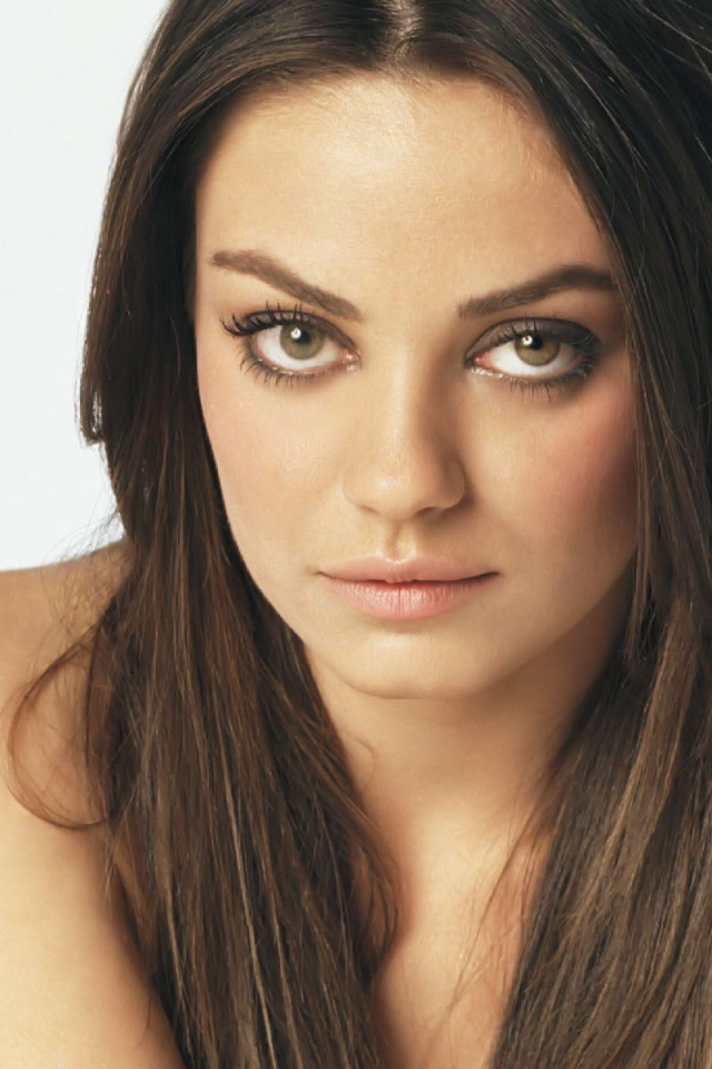 Актриса Мила Кунис