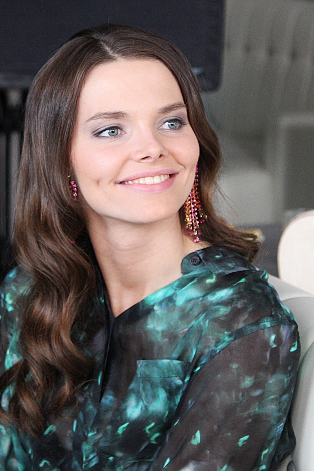 Красивая Елизавета Боярская