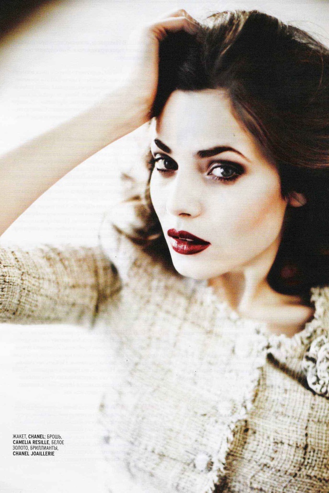 Красивая Юлия Снигирь