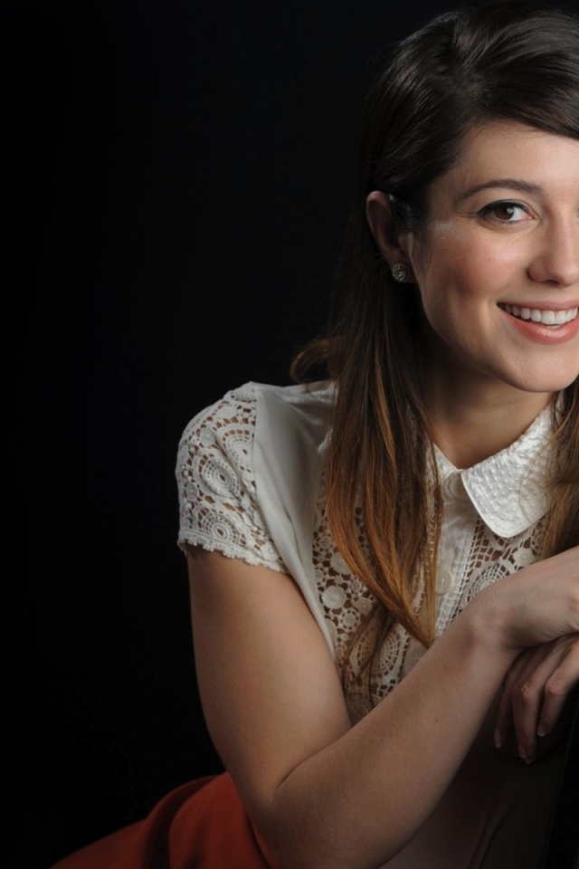 Красивая модель Мэри Элизабет