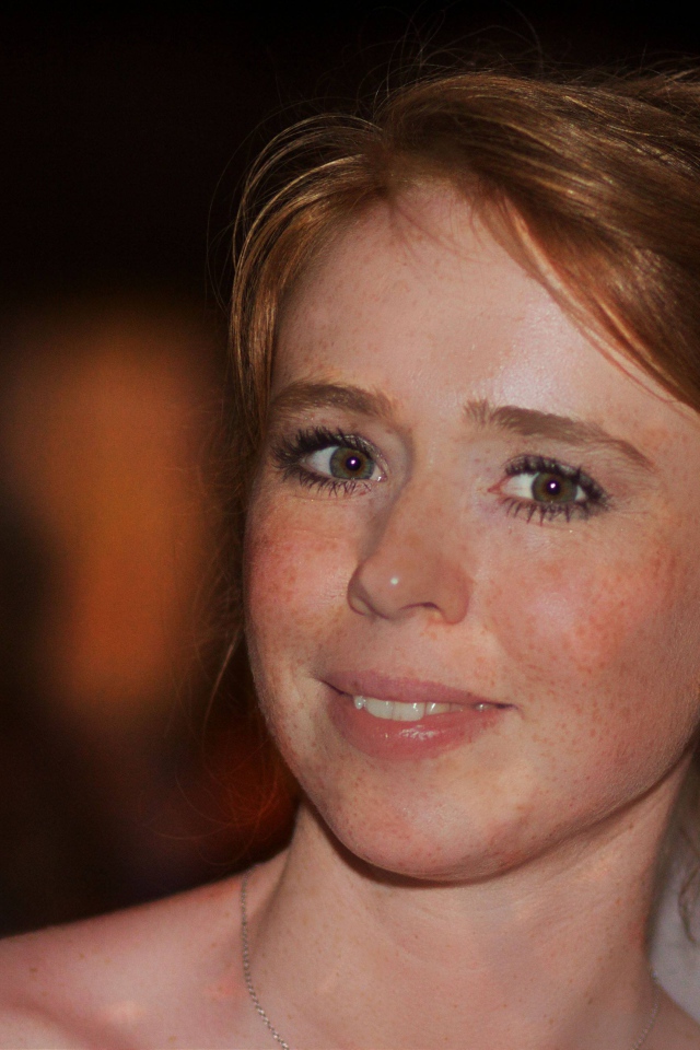 Невеста с веснушками