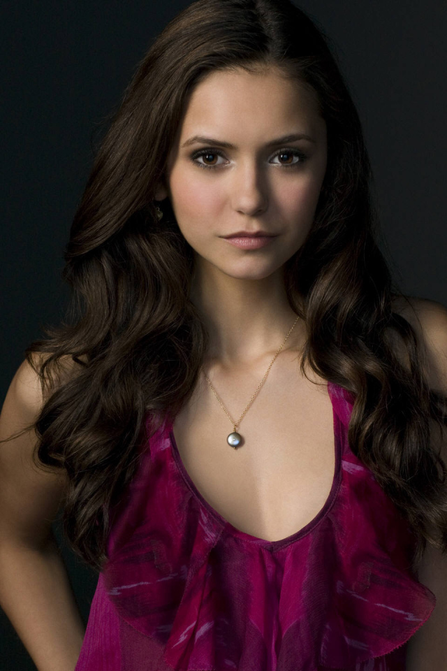 Киноактриса Нина Добрев