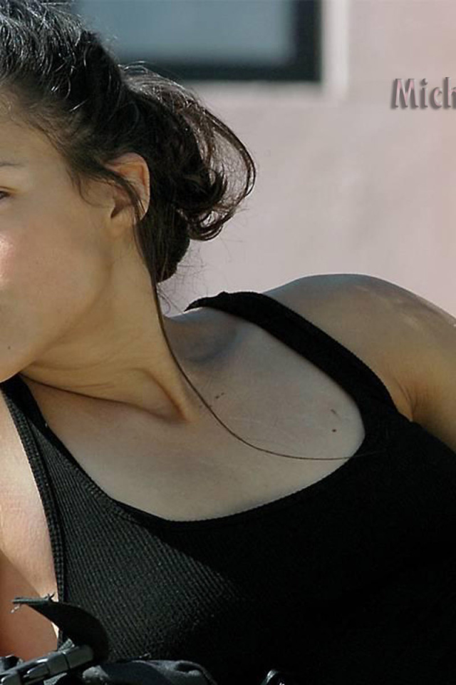 Кинозвезда Мишель Родригес