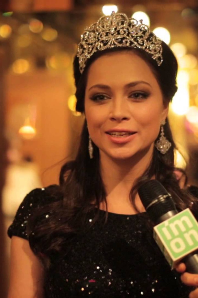 Кинозвезда Настасья Самбурская