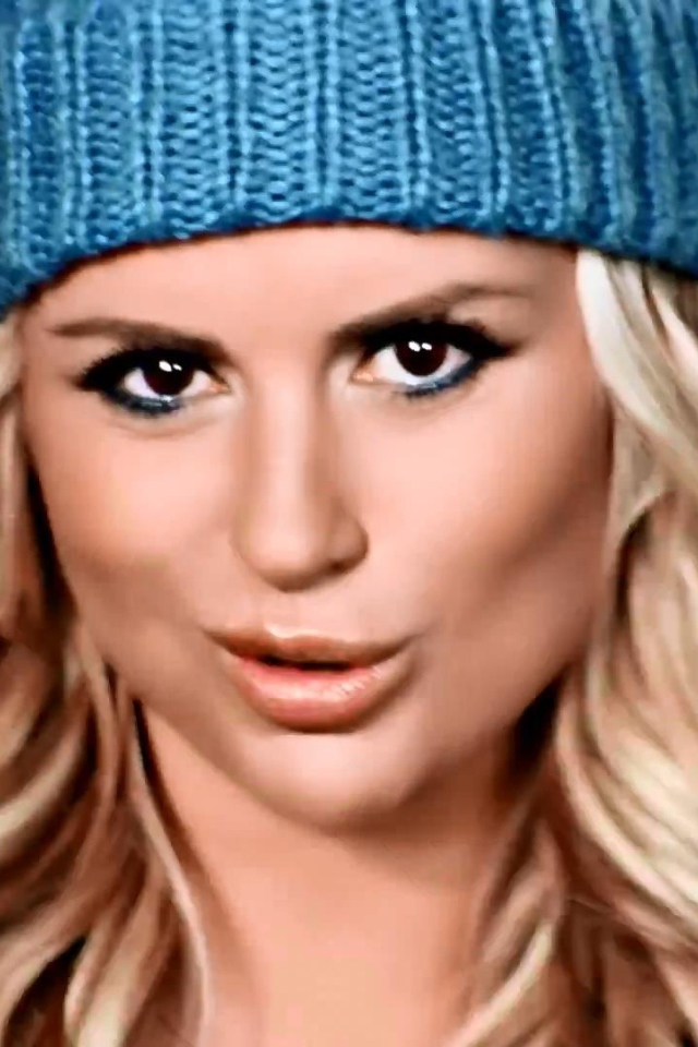 Красивая актриса Анна Семенович