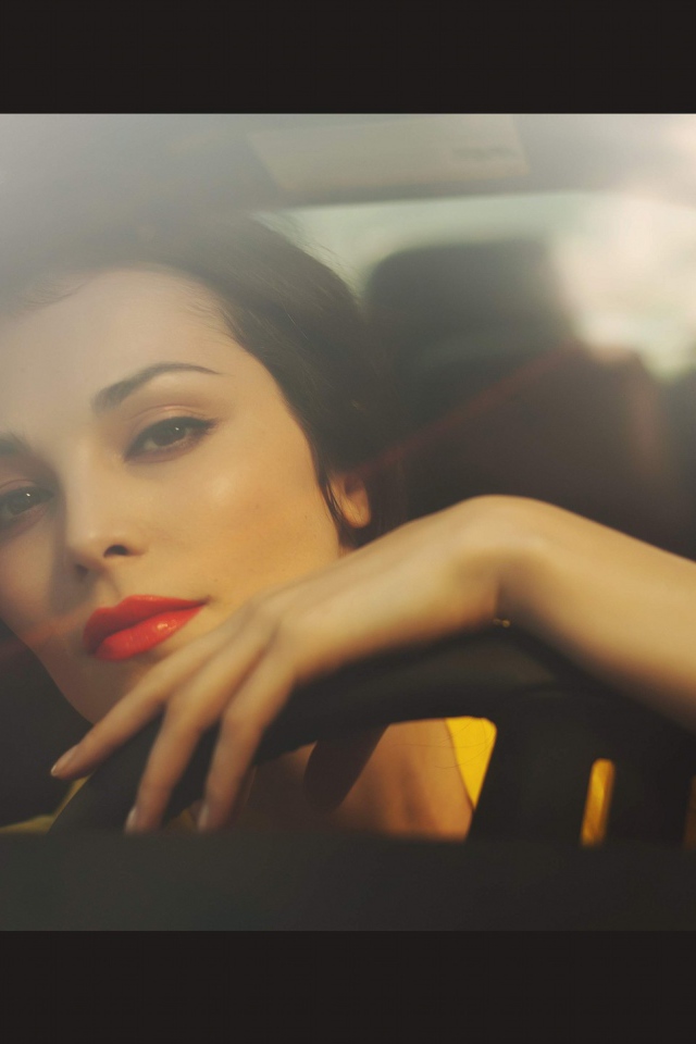 Прекрасная актриса Сати Казанова