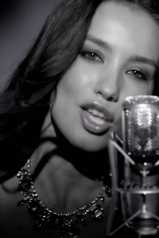 Прекрасная актриса Виктория Дайненко