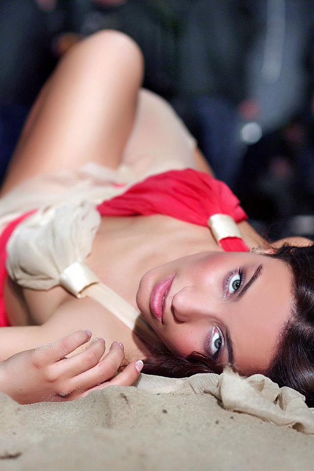 Красивая актриса Виктория Дайненко