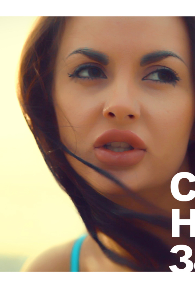 Актриса Юлия Савичева