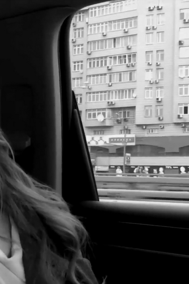 Красивая Юлия Савичева