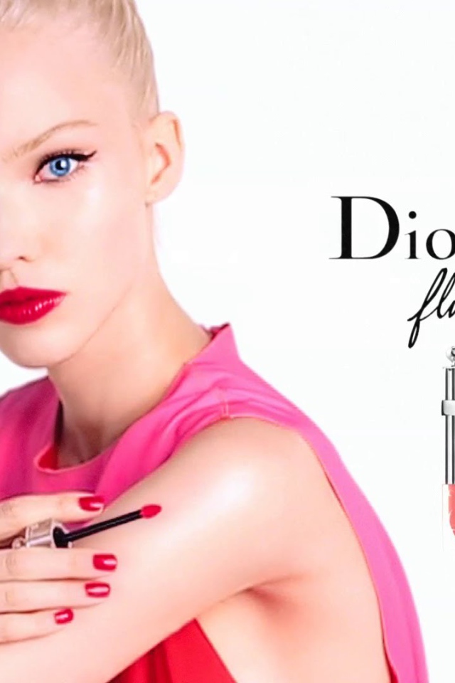 Супермодель Саша Лусс