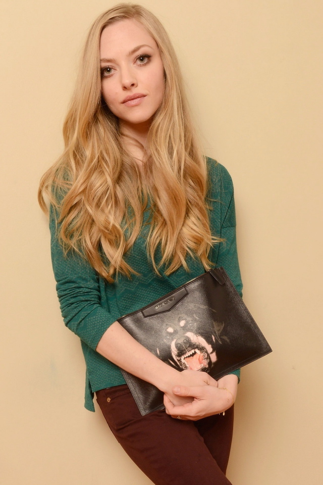 Популярная актриса Аманда Сайфред