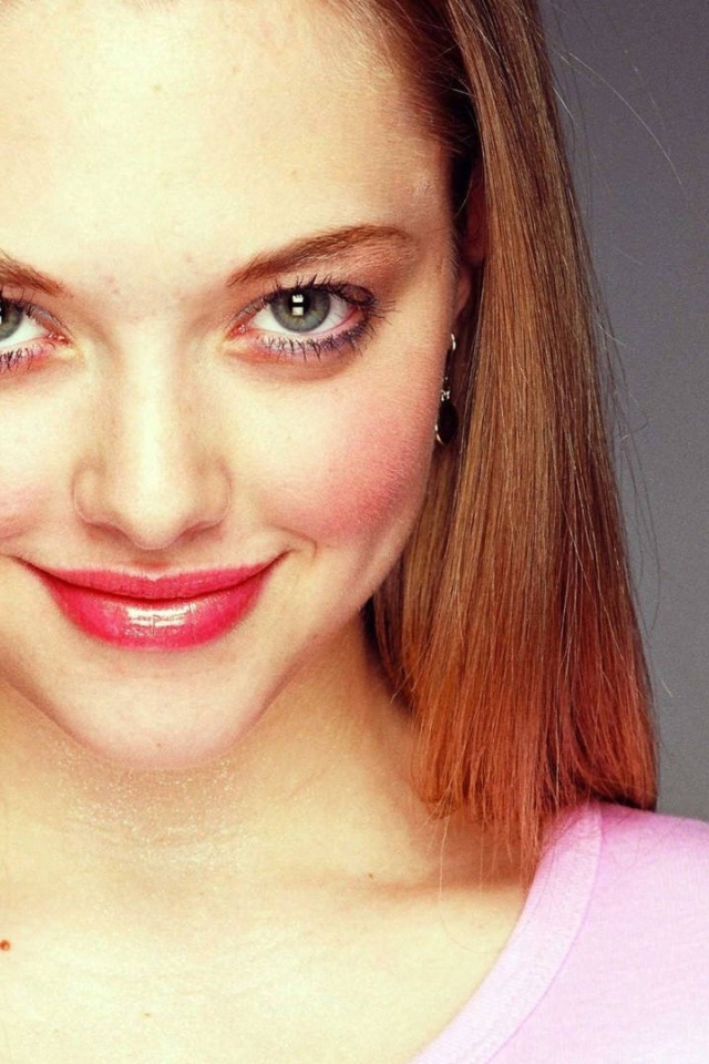 Суперзвезда Аманда Сайфред