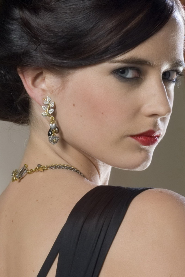 Очаровательная актриса Ева Грин