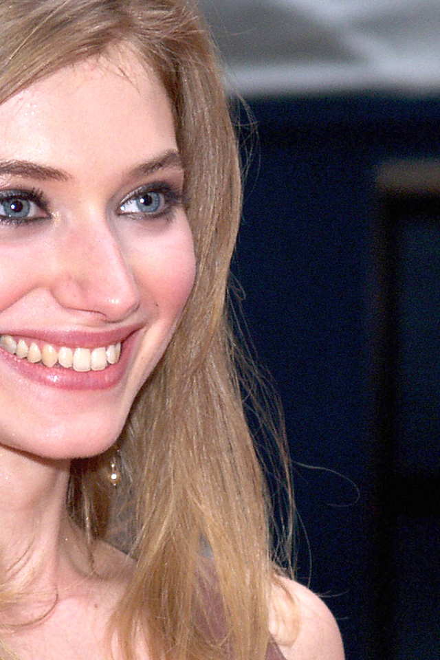 Популярная модель Имоджен Путс