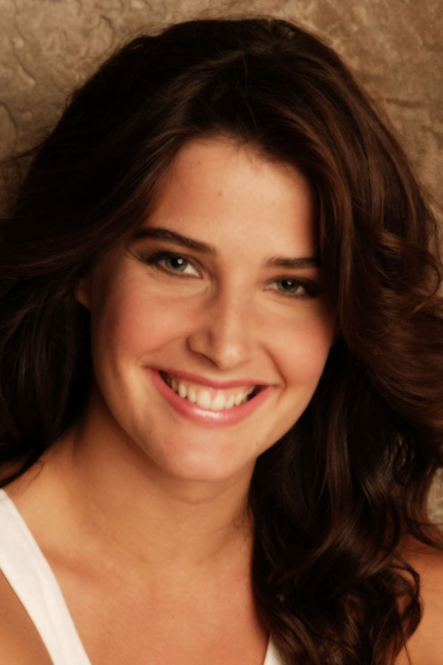 Знаменитая Коби Смолдерс