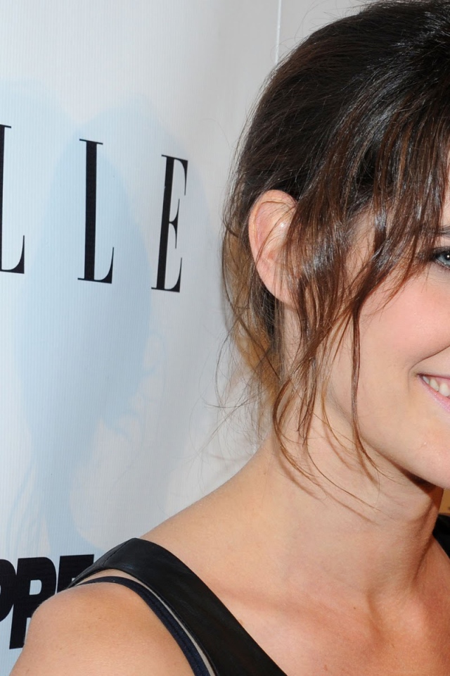 Очаровательная Коби Смолдерс