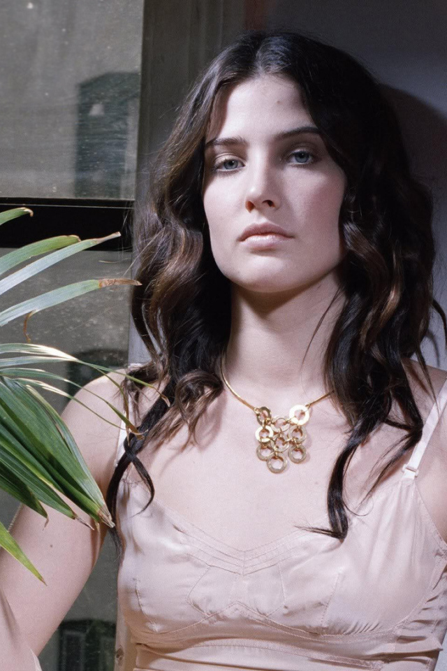 Популярная модель Коби Смолдерс