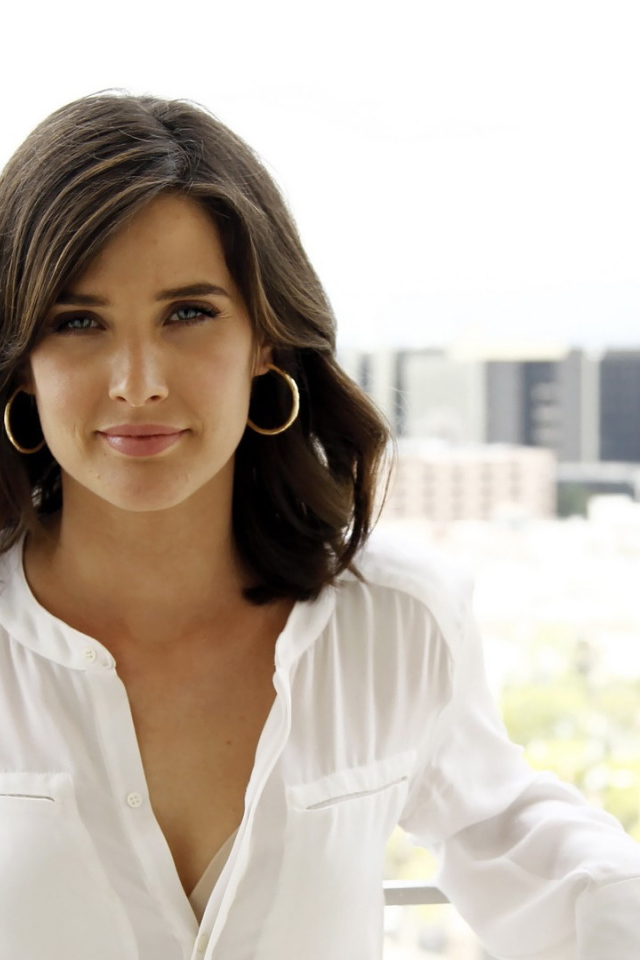 Кинозвезда Коби Смолдерс