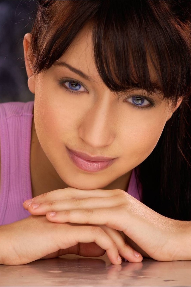 Актриса Кристиан Серратос