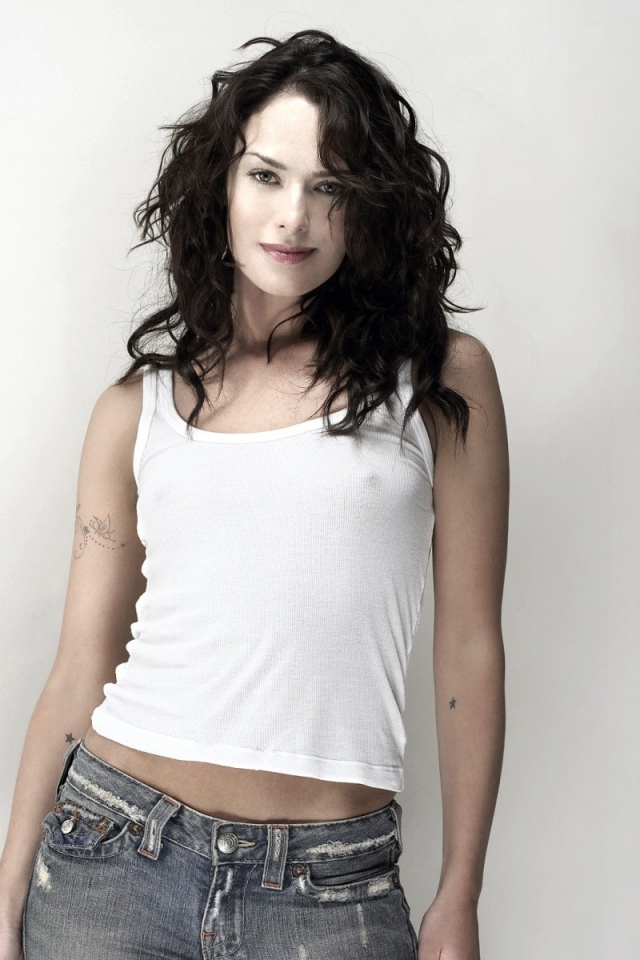 Красивая актриса Лина Хиди