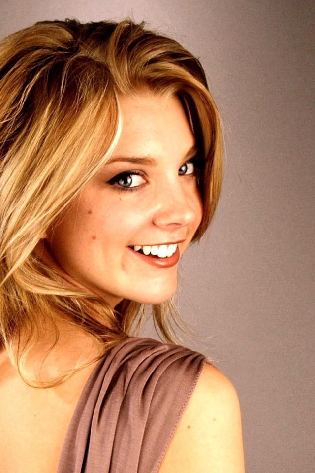 Знаменитая актриса Натали Дормер