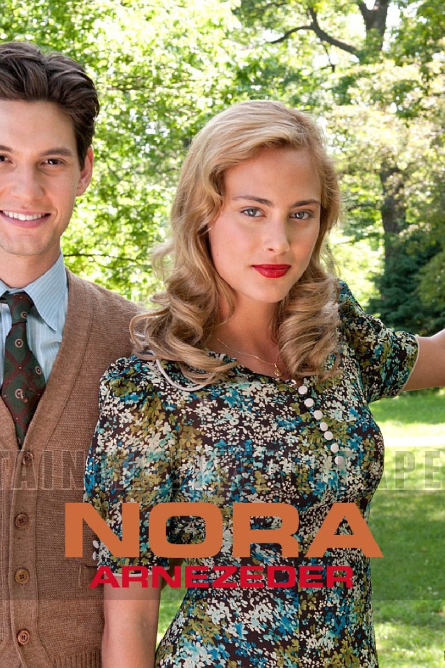 Знаменитая актриса Нора Арнезедер