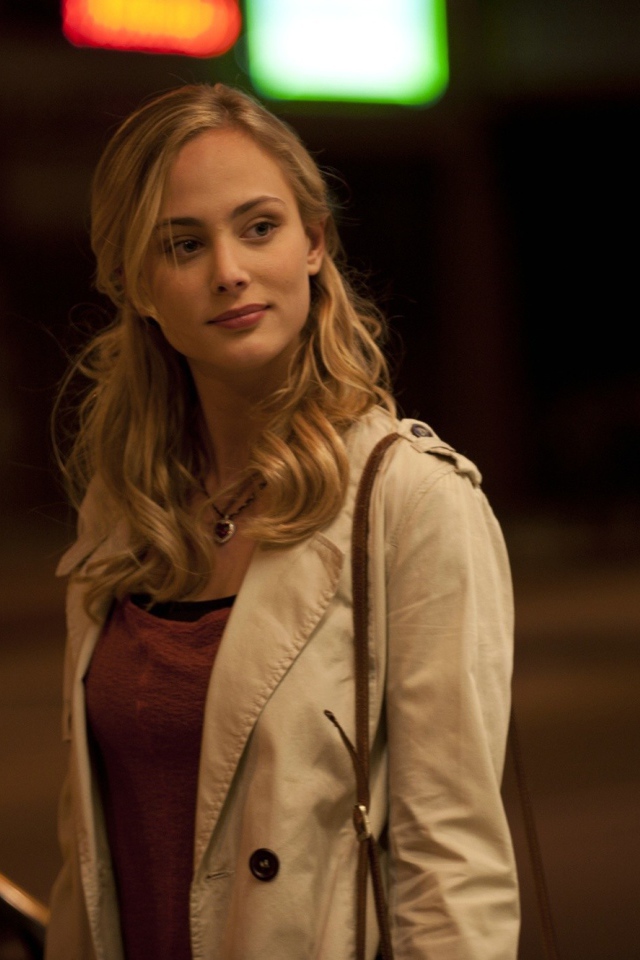 Прекрасная актриса Нора Арнезедер