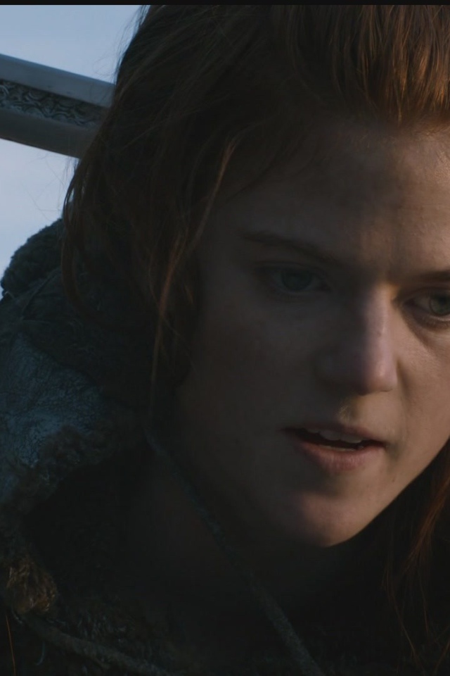 Модель Роуз Лесли