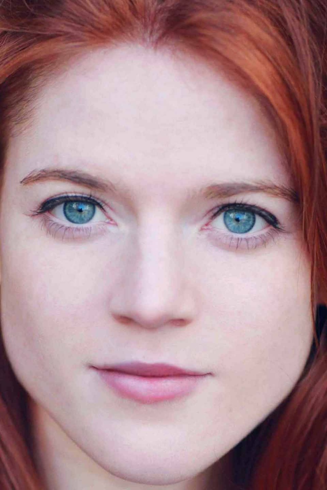 Популярная актриса Роуз Лесли