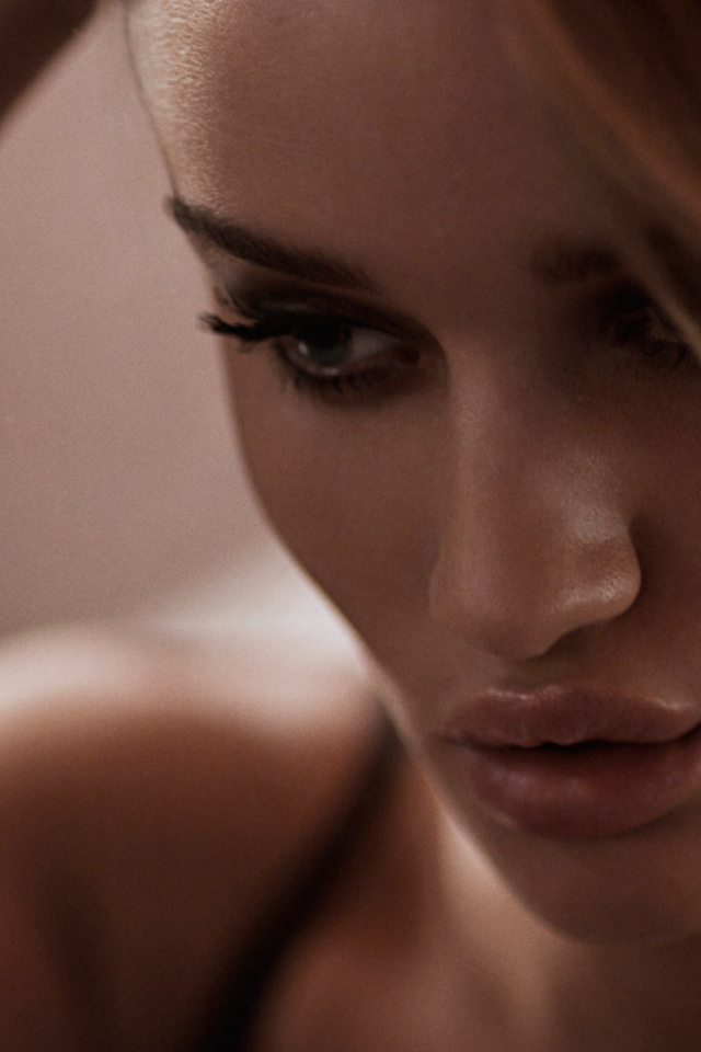 Актриса Роузи Хантингтон-Уайтли