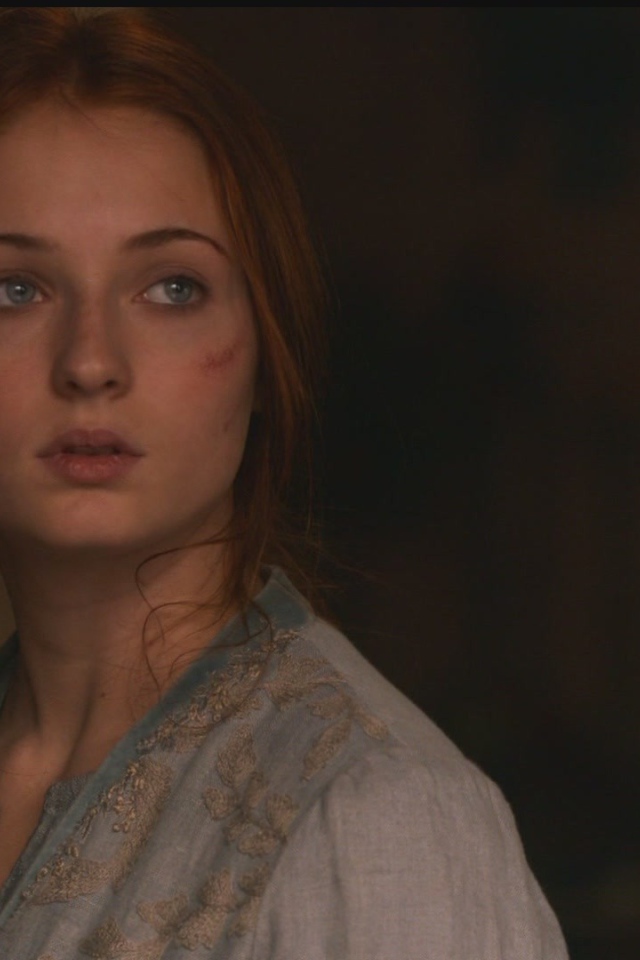 Популярная Софи Тернер