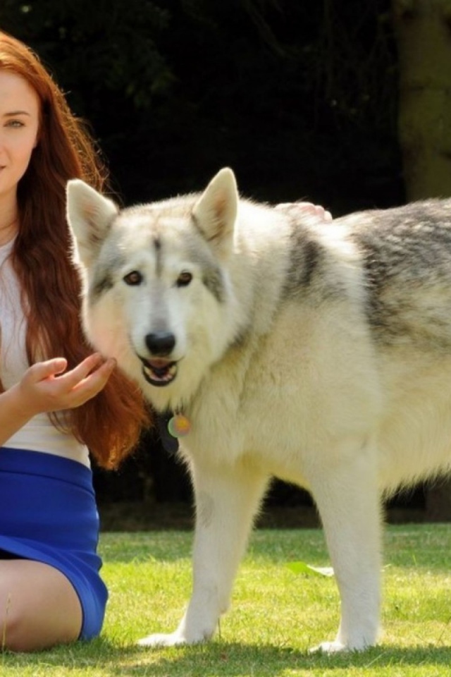 Прекрасная актриса Софи Тернер