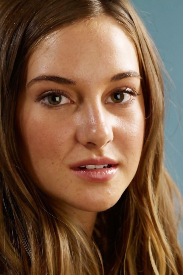 Красивая Шейлин Вудли