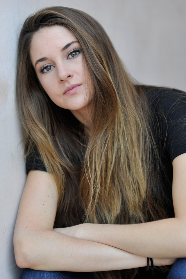 Очаровательная модель Шейлин Вудли