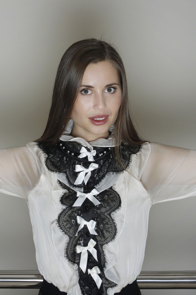 Знаменитая Юлия Михалкова