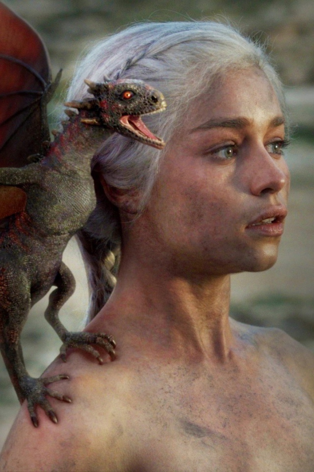 Модель Эмилия Кларк