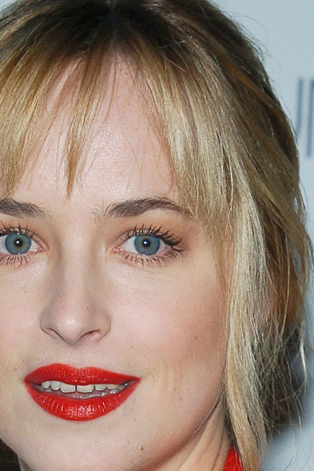 Известная модель Дакота Джонсон