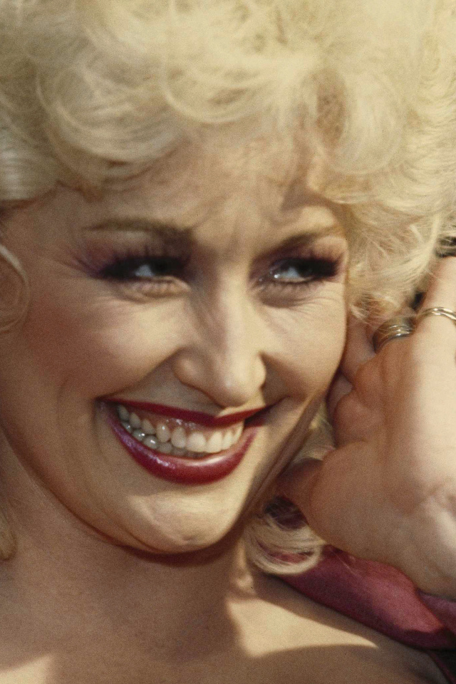 Супермодель Долли Партон