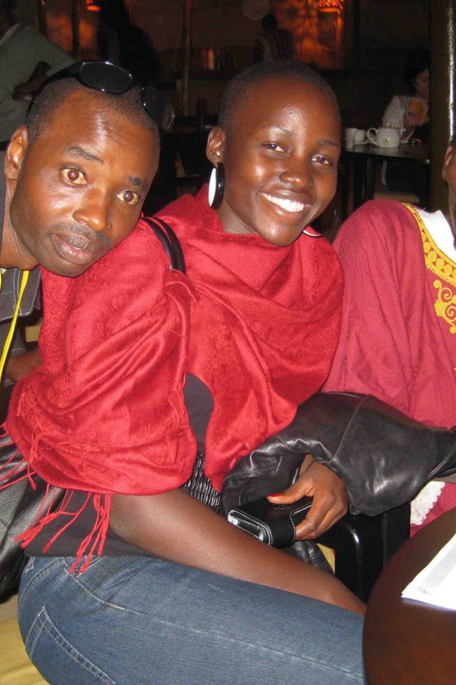 Знаменитая Лупита Нионго