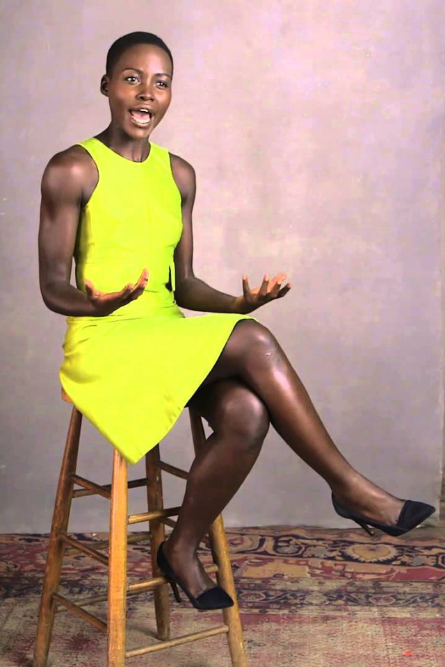 Популярная актриса Лупита Нионго