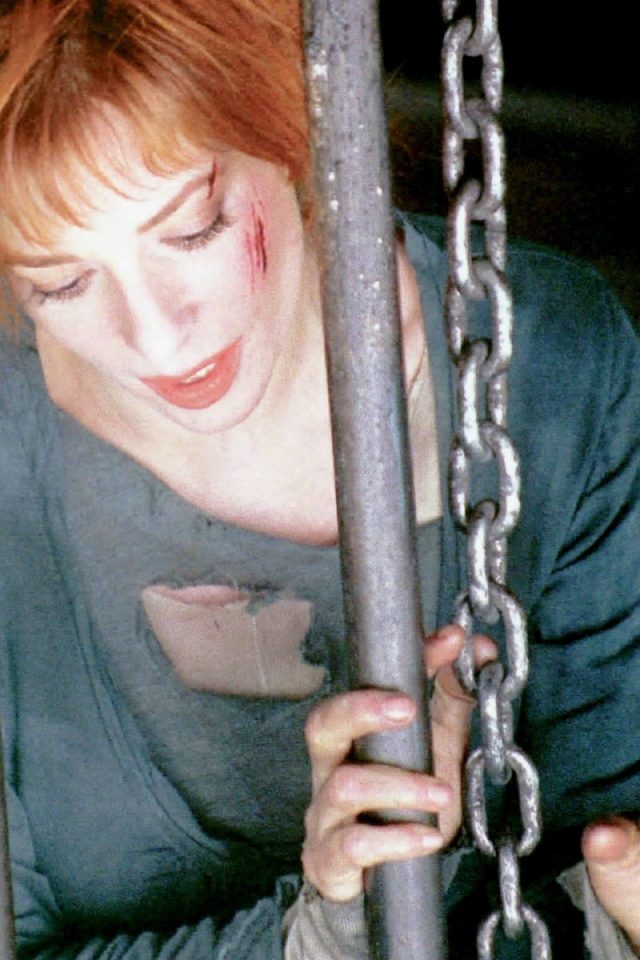 Очаровательная модель Милен Фармер