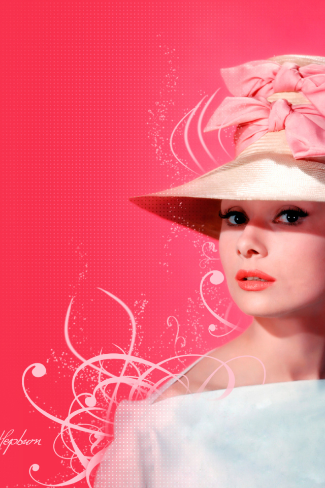 Аудри на розовом фоне