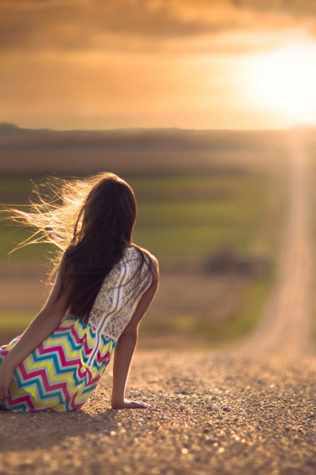 Девушка на закате